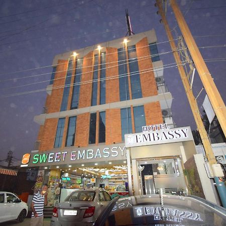 大使馆酒店 Kalol 外观 照片